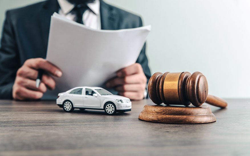 What to Look for When Choosing an Accident Attorney