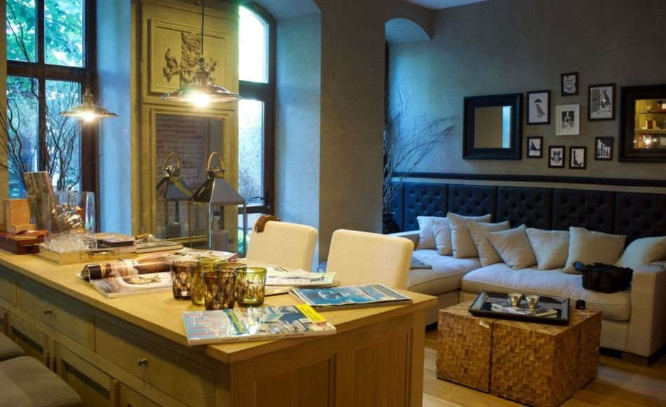 Expert Advice on the Best Ways to Arrange Living Room Furniture