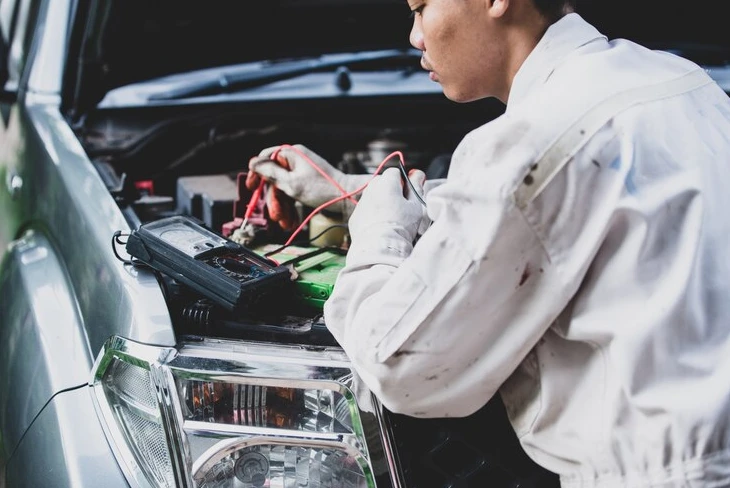 Tips for Extending the Life of Your Hybrid Vehicle Battery 1 | Hybrid Vehicle Battery | MashMagazine