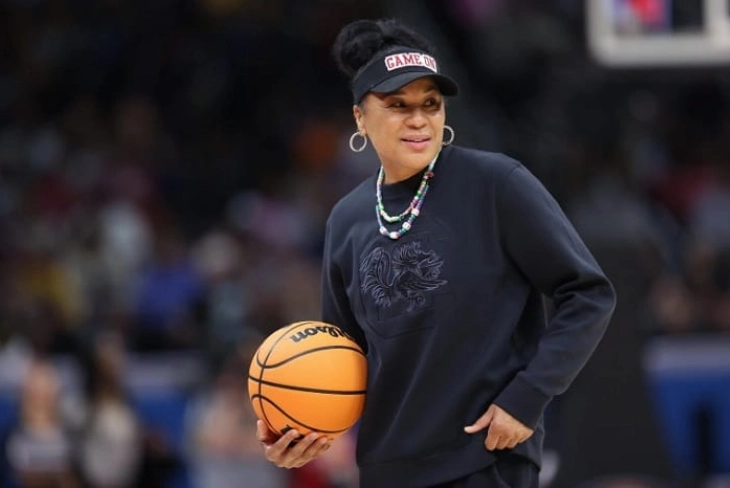 Is Dawn Staley Married? The Truth About Her Personal Life 1 | Is Dawn Staley Married | MashMagazine